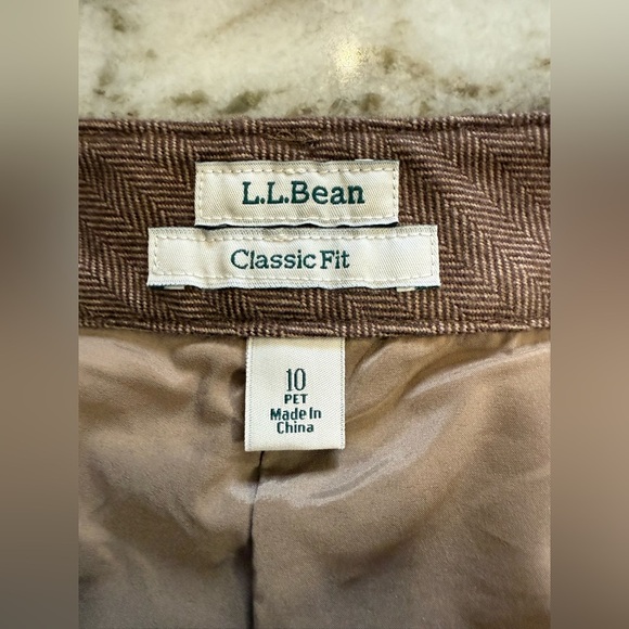 L.L. Bean Women’s Brown Classic Fit Herringbone Dress Pants - Size 10 PET - Picture 7 of 9
